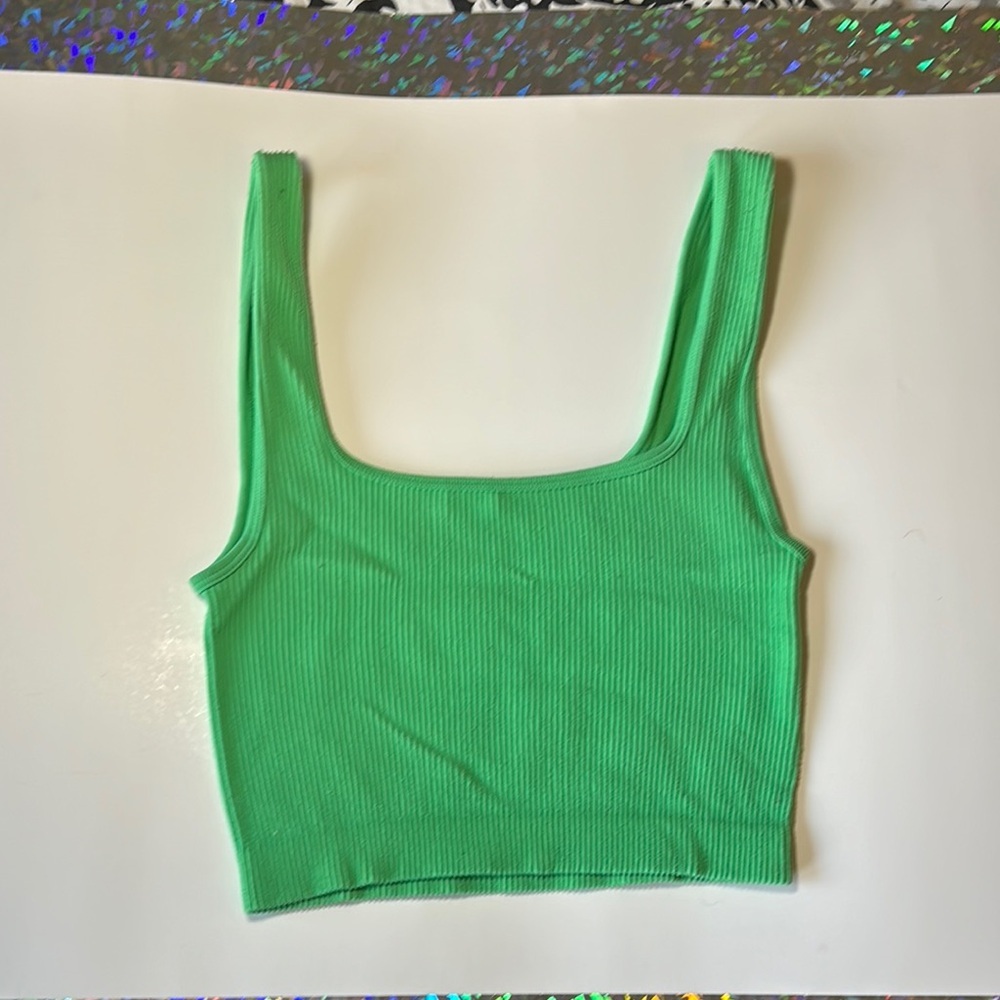 ⭐️Zara Green Fitted Sleeveless Crop Top